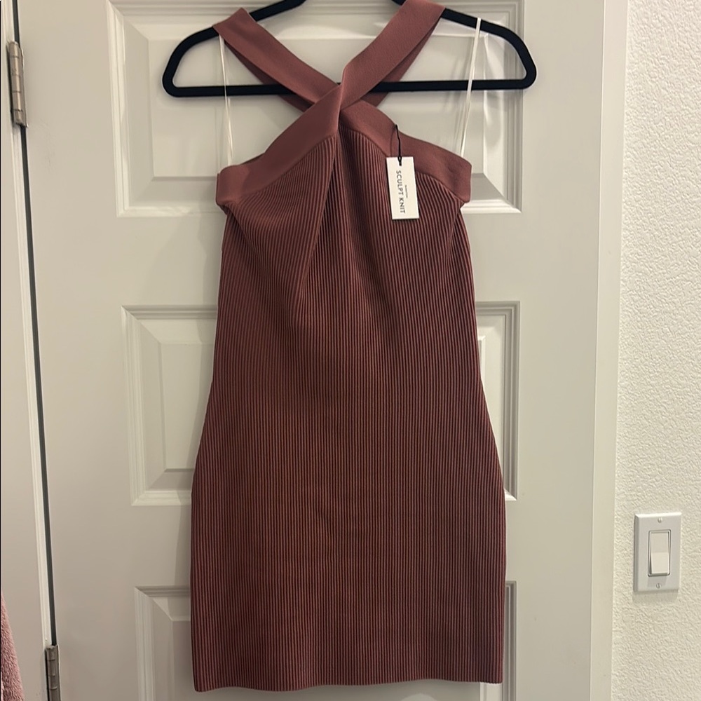 NWT Aritzia Criss Cross Sculpt Knit Dress in Mauve